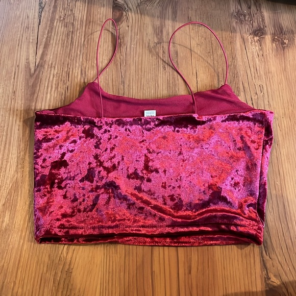 Garage Red Velvet Crop Top XS - Picture 3 of 4